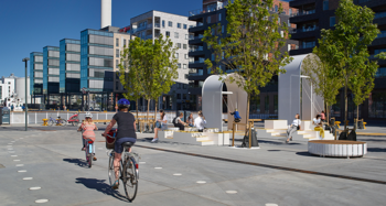 Image may contain: City, Public space, Bicycle, Pedestrian, Recreation.